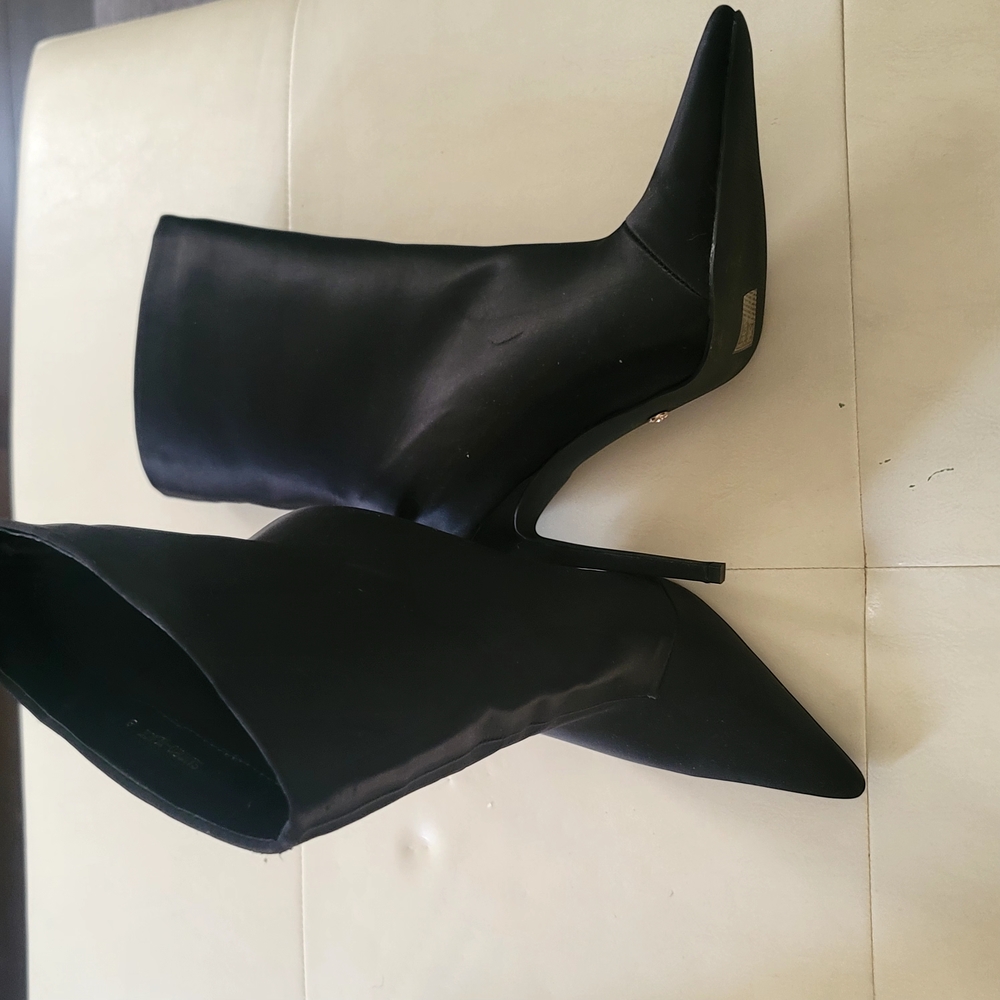 AZALEA WANG SANDRO BLACK BOOTIE